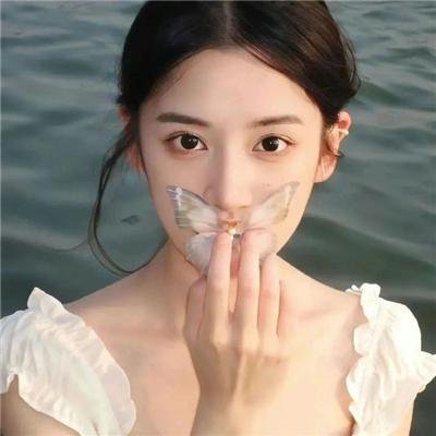 四月的女儿